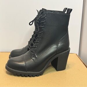 New Torrid Black Lace-Up Stretch Combat Lug Block Heel Boots Size 13W